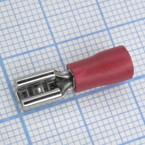 FDD2-187(8)  Red, наконечник кабельный ножевой (гнездо) с изоляцией 0.8х4.75мм, сеч. пров. 1.5-2.5мм2