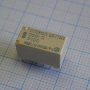 G6S-2-5DC, Сигнальное реле 2А две контактных группы на переключение катушка 5В (14.8x7.3x9.2)мм монтаж в отверстие