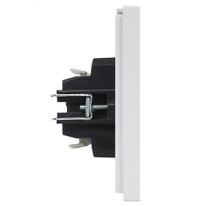 FORTE&PIANO Выключатель 1-клавишный проходной с индикацией 10А FP204 белый IEK FP-V12-1-10-1-K01