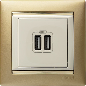 VALENA Розетка двойная USB слоновая кость 774170