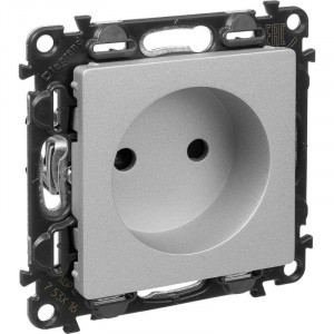 Valena LIFE Розетка силовая 2К 16А 250В c лицевой панелью алюминий со шторками безвинтовые зажимы 753616