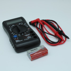 EM362, Мультиметр цифровой, позволяет проверить ток, сопротивление, напряжение и другие параметры.