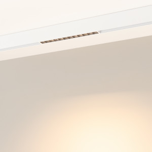 Светильник MAG-ORIENT-LASER-L235-8W Warm3000 (WH, 24 deg, 48V) 035846, Светильник для магнитных треков MAG-ORIENT шириной 26 мм. Мощность 8 Вт, св. поток 440 лм, 55 лм/Вт, теплый 3000 K, CRI>90, угол24°, напряжение питания 48 В. Белый прямоугольный корпус из металл, экран поликарбонат, степень защиты IP20. Размер: длина 235