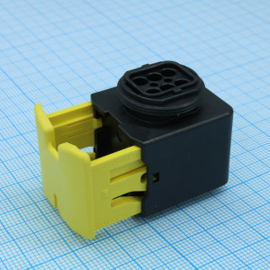 1-1418469-1, Корпус разъема розетка 6 контакт(-ов) 4мм прямой черный автомобильного применения