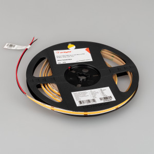 Лента COB-X480-8mm 24V Warm2700 (8 W/m, IP20, CSP, 5m) 039060, Светодиодная лента COB-X480, открытая IP20. Светодиоды CSP, 480 шт/м (2400 шт на 5 м), белая плата, ширина 8 мм, скотч 3М. Цвет ТЕПЛЫЙ 2700K, цветопередача CRI>90, угол 180°. Питание 24 В, мощность 8 Вт/м (40 Вт на 5 м). Размеры 5000х8х1.8 мм. Мин.отрезок