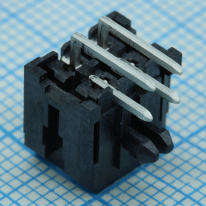 430450402, Соединитель (4 стороны) 4 контакта шаг 3мм угловой монтаж в отверстие серия Micro-Fit 3.0 лоток