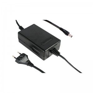 GC30E-1P1J, AC-DC, 22.38Вт, сетевой адаптер, выход 5.6B/3.99A, вход 90...264B AC 47...63 Гц, 127...370B DC, 108x67x36мм, 0...+50°С, несъёмный сетевой шнур 2P, выходной разъем 9.5, диам. 5.5х2.1мм