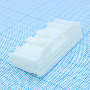 1318389-1, Разъем 40 контактов шаг 2.2 мм монтаж на кабель автомобильного применения пакет