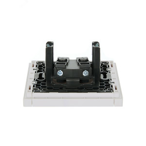 FORTE&PIANO Розетка 1-местная без заземления с защитными шторками винтовое крепление 10А FP217 белый IEK FP-R13-10-K01