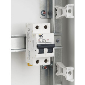 Выключатель автоматический модульный 2п C 63А M06N ARMAT IEK AR-M06N-2-C063