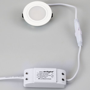 LTM-R60WH-FROST 3W WARM WHITE 110DEG, Врезной круглый мебельный светильник 3Вт, корпус белый алюминий. Цвет ТЕПЛЫЙ БЕЛЫЙ 3000K. Светодиод 1х3W. CRI>80, Св.поток 210-240лм, угол 110°. Питание 180-240VAC, 3Вт, 300mA 9-11V, драйвер в комплекте. Размеры d60x24 мм, врезное отверстие d45 мм.