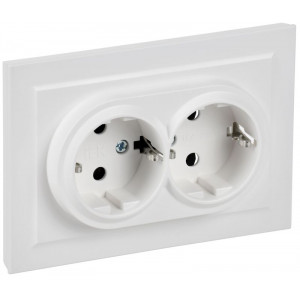 BRITE Розетка 2-местная с заземлением без защитных шторок 16А в сборе РС12-3-БрАБ арктический белый IEK BR-R21-16-K91-F