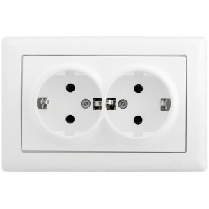 РС21-1-0-ББ Розетка 2-ая с з/к 16А BOLERO белый ERB29-K01-16