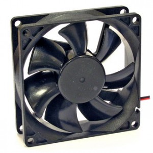 RQD 8025HS 12VDC, Вентилятор 12В 80x80х25мм, 3600 об/мин., 66.3м3/час, 29.5дБ, подшипник скольжения, тип вывода - провод