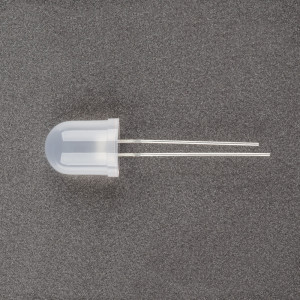 Светодиод ARL-10603UWW-2cd 004470, Поставка под заказ от 5000 шт. Выводной круглый светодиод, d=10 мм, матовая белая линза. Цвет свечения белый (6000 К). Угол излучения 60°. Сила света Iv=2000 мкд, If=20 мА. VF=3-3.8 В. Рекомендуемый постоянный рабочий ток <16-17 мА.