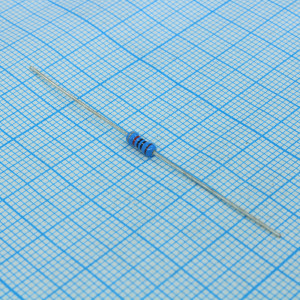 MFR025FTB-820R, Резистор металлопленочный 820Ом ±1% 0.25Вт(1/4Вт) конформное покрытие аксиальный лента в коробке