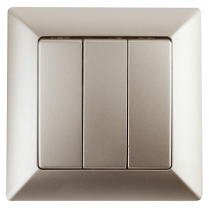 4-106-04 Выключатель тройной, 10А-250В, СУ, Solo, шампань (10/200/2400) Б0043301