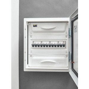 Выключатель автоматический модульный 3п C 6А M06N ARMAT IEK AR-M06N-3-C006