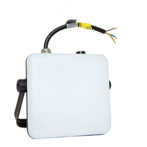 Прожектор светодиодный СДО-4003 30Вт 4000К IP65 с равномерной засветкой LUMA EKF FLL-4003-30-4000