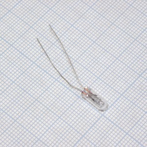 Лампа миньон 12/70 4х10мм панель приб., лампа миниатюрная