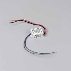 Блок питания ARPJ-SP-42100-PFC-TRIAC-MINI (4W, 21-42V, 100mA) 047584, Диммируемый источник тока по стандарту TRIAC с гальванической развязкой для светильников и мощных светодиодов. Входное напряжение 220-240 VAC. Выходные параметры: 21-42 В, 100 mА, 4 Вт. Встроенный PFC >0,9. Герметичный пластиковый корпус IP 65.