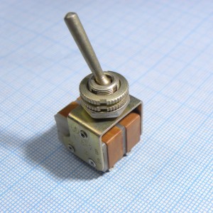 ПТ8- 7В, Переключатель типа "Тумблер" 2А . 2контактная группа способ монтажа на панель