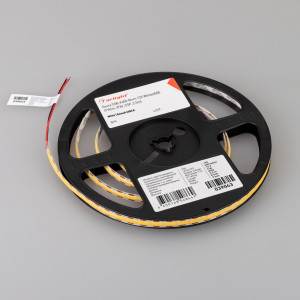 Лента COB-X400-8mm 12V White6000 (9 W/m, IP20, CSP, 2.5m) 039043, Светодиодная лента COB-X400, открытая IP20. Светодиоды CSP, 400 шт/м (1000 шт на 2.5 м), белая плата, ширина 8 мм, скотч 3М. Цвет БЕЛЫЙ 6000K, цветопередача CRI>90, угол 170°. Питание 12 В, мощность 9 Вт/м (22.5 Вт на 2.5 м). Размеры 2500х8х2 мм. Мин.отре