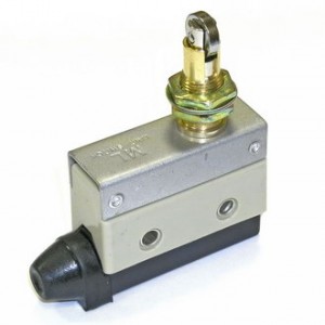 AZ-7312, Путевой выключатель с горизонтальным нажимным роликом, 250В 10А