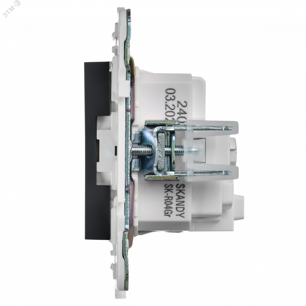 Изображение товара Розетка силовая SKANDY с заземлением и защитными шторками 16А IEK SK-R14-16-K48 Титан