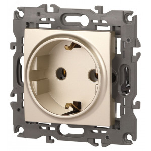 14-2101-04 Розетка 2P+E Schuko, 16A-250В, IP20, Elegance, шампань (10/100/2800) Б0034268