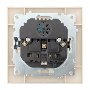 Валенсия розетка 1-местная с/з 16А кремовая с защ. штор. с 2 USB 2,1А PROxima EWR16-028-20-2USB