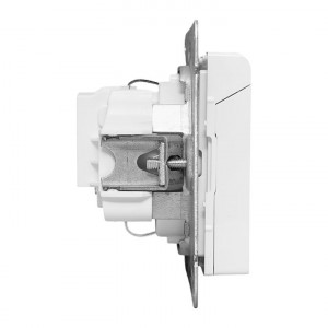 Механизм розетки, 16А, IP44, с заземлением, со шторками, c крышкой, белый Эпика EKF UP1-SOW-111-44