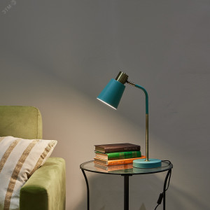 Светильник настольный 60W Цоколь Е27 Механический выключатель UML-B700 E27 GREEN Зел-ный ТМ UL-00010154