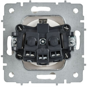 BRITE Розетка 1-местная с заземлением без защитных шторок 16А РС11-1-0-БрАБ арктический белый IEK BR-R11-16-K91