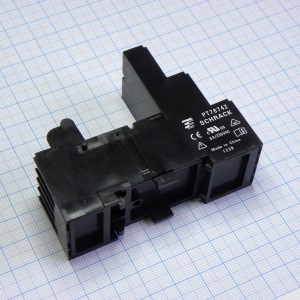 1-1415526-1, DIN сокет для реле PT5 логическое подключение