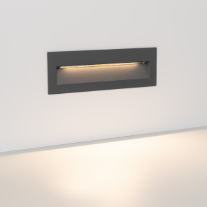 Светильник LTD-TRAIL-S226x76-8W Warm3000 (GR, 65 deg, 230V) 029964, Светодиодный встраиваемый прямоугольный светильник для стен, лестниц, 8Вт. Цвет ТЕПЛЫЙ БЕЛЫЙ 3000K, св.поток 330лм, CRI(Ra)>80, угол 65°, асимметричный свет. Размер 226x76x54мм (закладная часть 214x69x70мм). Влагозащищенный корпус IP65, алюминий серый