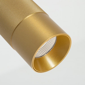 Светильник SP-SPICY-HANG-R70-13W Warm3000 (GD, 50 deg, 230V) 033670, Подвесной светильник. Мощность 13 Вт, св. поток 732 лм, 57 лм/Вт, теплый 3000 K, CRI>90, угол 50°, напряжение питания 230 В. Золотой круглый корпус из алюминия, рефлектор PC, степень защиты IP20. Размер: диаметр 70 мм, высота 300 мм, длина подвеса 1500 мм