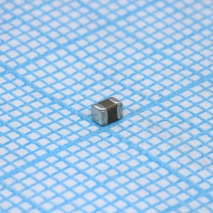 GRM21BR71E106KEBHL, Конденсатор керамический многослойный SMD 0805 (2.0х1.25 мм) 25 В 10 мкФ ±10%  X7R -55°C…+125°C общего назначения