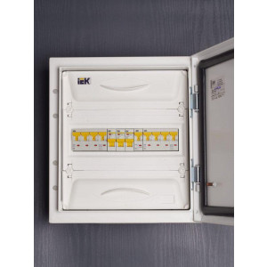 Выключатель автоматический модульный 1п C 63А 6кА ВА47-60M KARAT IEK MVA31-1-063-C