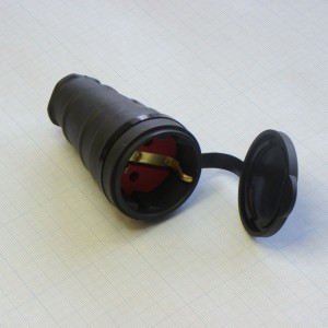 Розетка кабельная каучук / З -, 16А, 220-250В,с заглушкой,земля,IP44