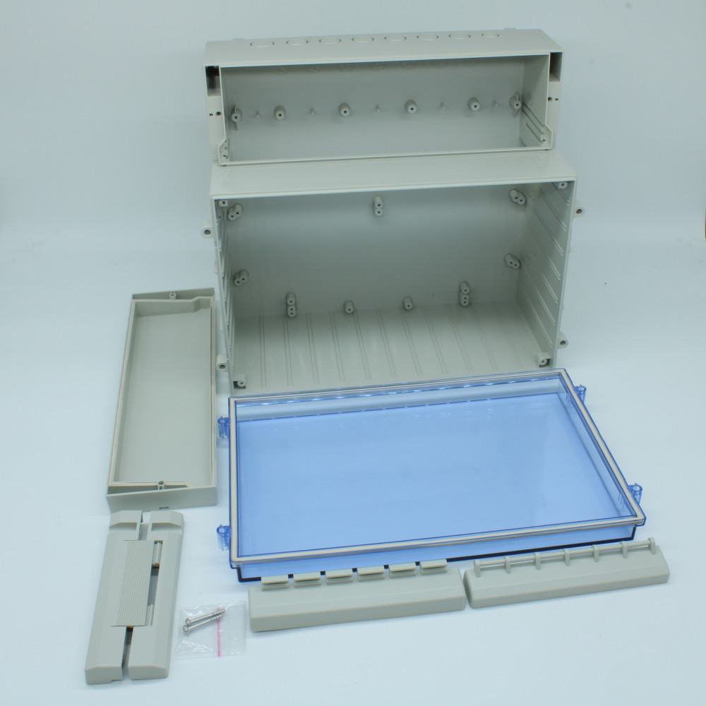 Изображение товара Двухсекционный корпус IP65 с прозрачной синей крышкой для электрооборудования