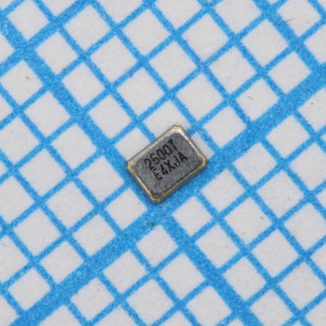 X1E0002510077, Резонатор кварцевый 25 МГц 1.6х1.2мм
