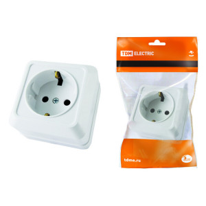 Розетка 2П+3 открытой установки IP20 16А 250В (керамика) белая "Ладога" SQ1801-0111