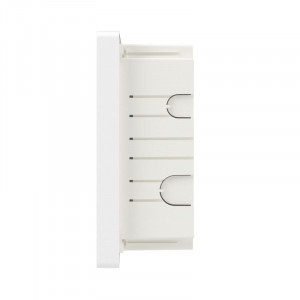 Щиток 18 мод встраиваемый FRAME ЩРв-П-18, белый, с белой дверцей, с 2  шинами PEN на 8 и 10 отв. F18B1WW DKC F18B1WW