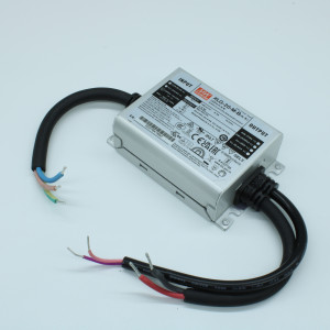 XLG-20-M-B, AC-DC, 21Вт, IP67, вход 90…305В AC, 47…63Гц, ККМ, выход 0.5А/25.2…42В, изоляция 3750В AC, в кожухе 95х63х30мм, -40…+80°С (корпус), 3-in-1 dimming