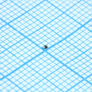 BLM15BB121SN1D, Ферритовый ЧИП-фильтр многослойный 120Ом ±25% 100МГц 0.3A 0.55Ом по постоянному току 0402 лента на катушке
