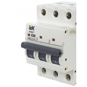 Выключатель автоматический модульный 3п C 20А M10N ARMAT AR-M10N-3-C020