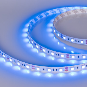Лента RT 2-5000 12V Blue 2x (5060, 300 LED, LUX) 012336, Гибкая лента LUX, светодиоды smd 5060, 60шт/м (300шт на 5м), белая плата 10мм, скотч 3М. Цвет СИНИЙ. Питание 12V, мощность 14.4 Вт/м (72 Вт на 5м), угол 120°. Размеры 5000х10x2.2мм. Мин.отрезок 50мм, 3 светодиода. Цена за 1м.