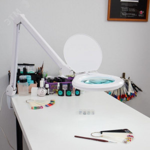 Лупа на струбцине круглая, 5D, с подсветкой 72 SMD, сенсорный регулятор яркости, белая