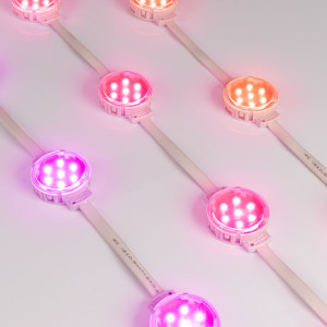 Модуль управляемый SPI-F7-D50 24V RGB-RAM-Auto (1.25W, IP68, 120 deg) 036826, Управляемый светодиодный модуль SPI, RGB, микросхема MT26803, напряжение 24 В, мощность 1.25 Вт, 7 светодиодов SMD 3535, угол 120°. Создание медиафасадов, 30 шт на проводе, расстояние между центрами модулей 170 мм, длина провода между модулями 110 мм. Сте